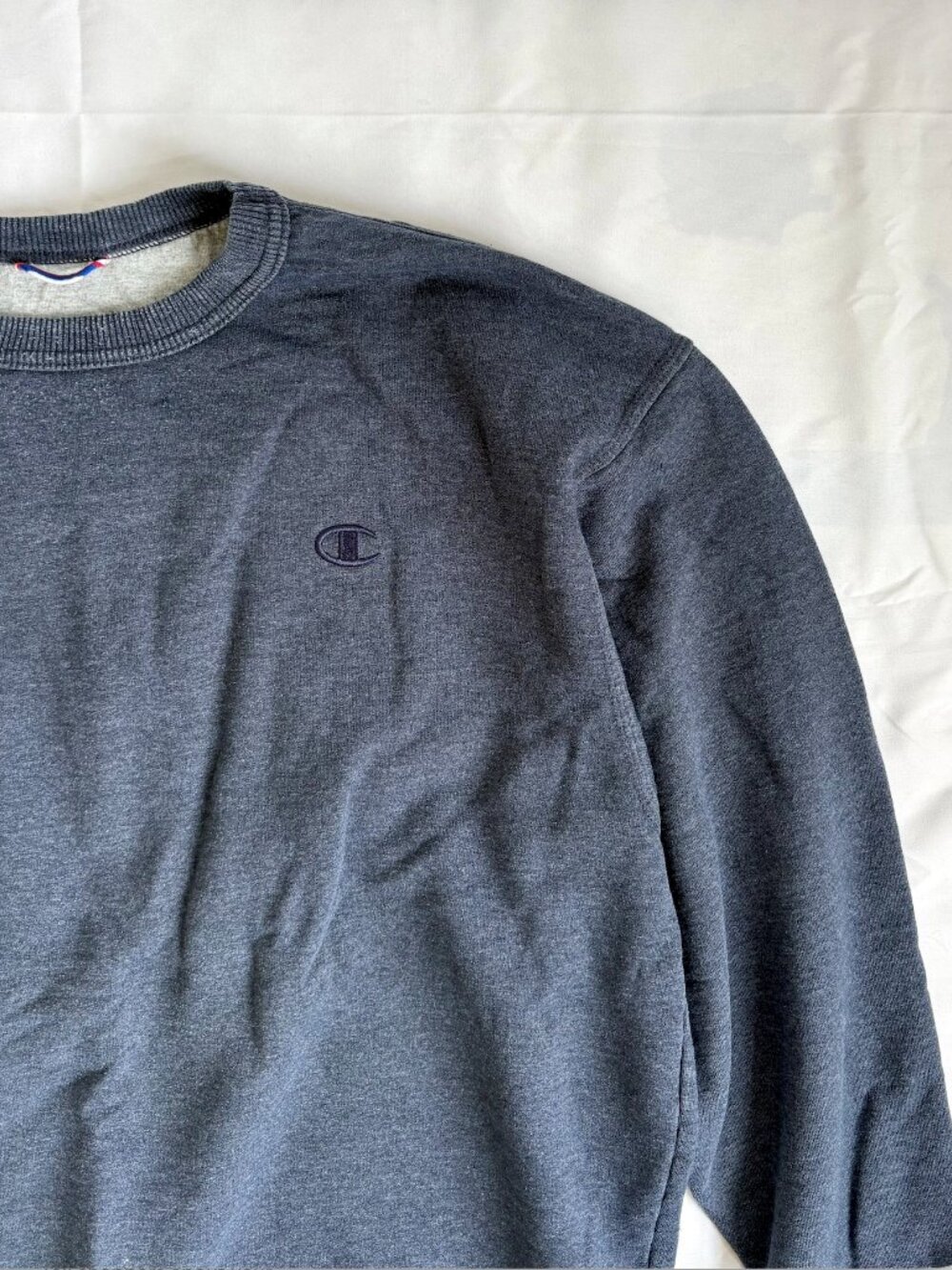 Champion Crew Neck Sweatshirt Embroidered Logo | Men's Size XL | Heather Blue